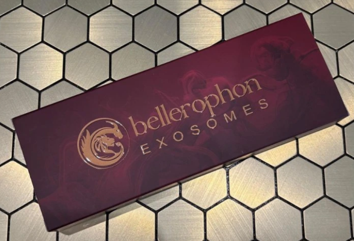 BELLEROPHON EXOSOMES SKIN BOOSTER 2 ml – Egzosomi, fragmentirana hijaluronska kiselina, faktori rasta, polinukleotidi, peptidi, aminokiseline i vitamini